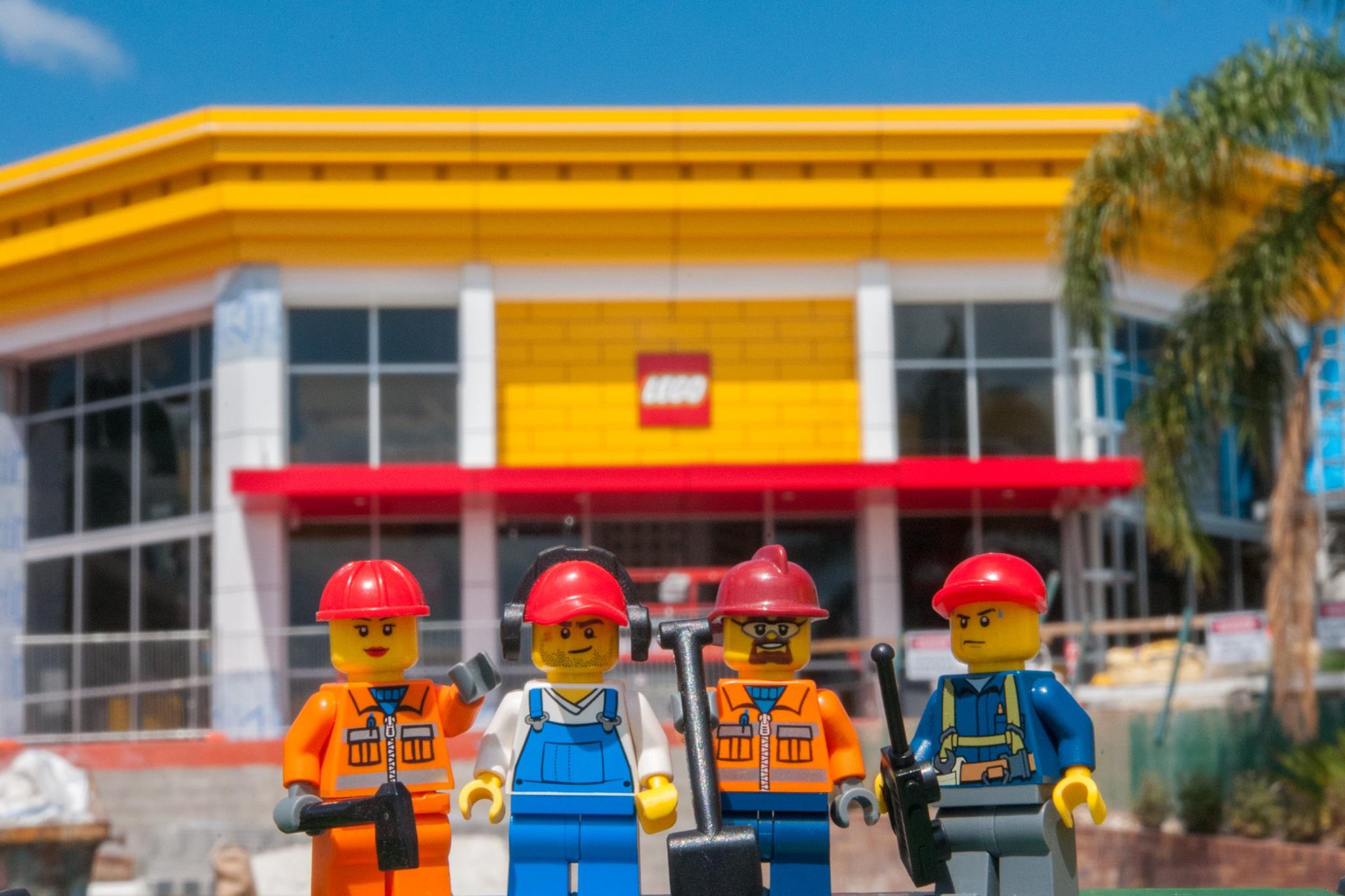 Dreamworld's New Lego Store
